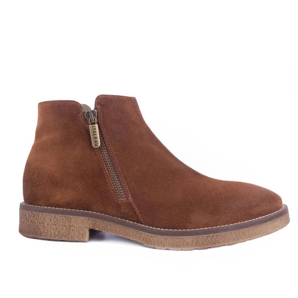 Italeau Foliana waterproof booties 7.5 LIKE NEW